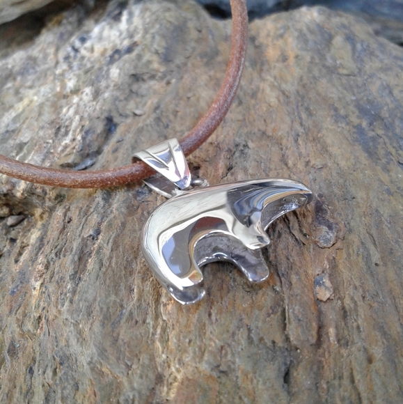 Sterling Silver Bear Fetish NECKLACE - Picture 4 of 8